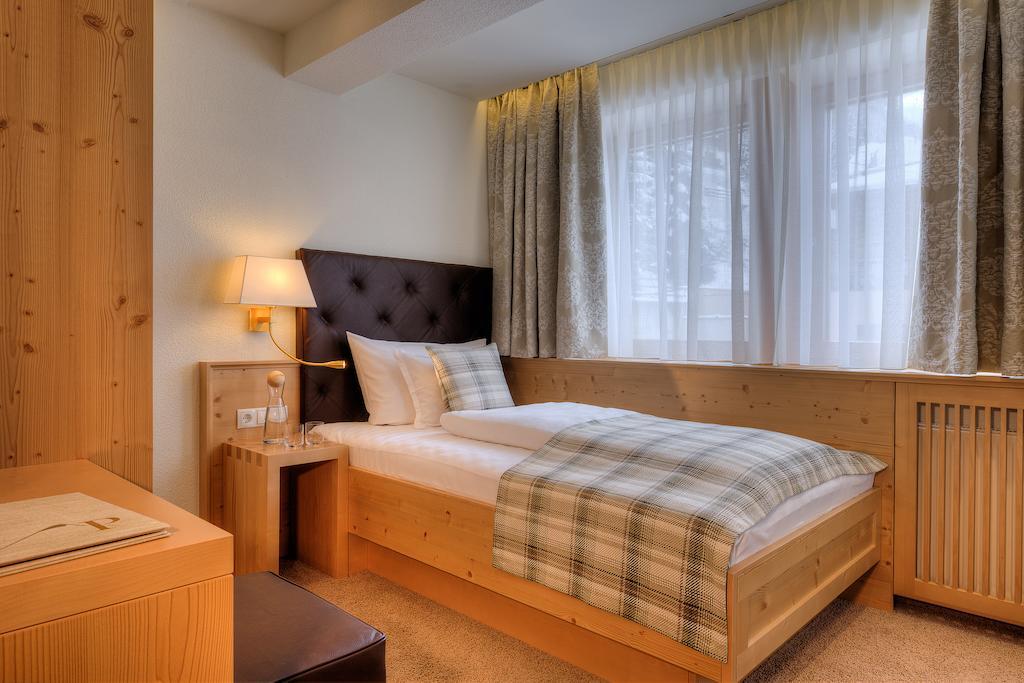 Hotel Palin Ischgl Ruang foto