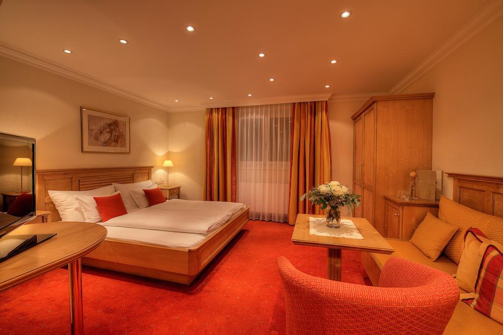 Hotel Palin Ischgl Ruang foto