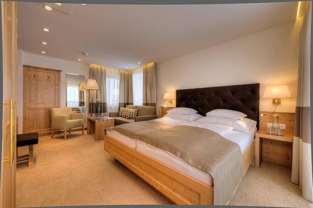 Hotel Palin Ischgl Ruang foto