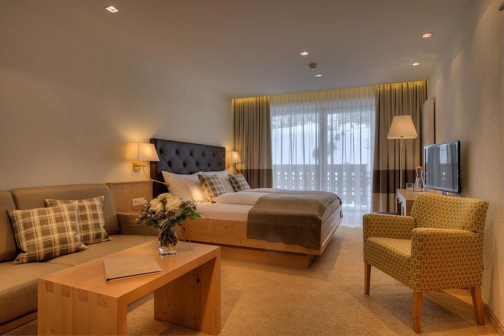 Hotel Palin Ischgl Bagian luar foto